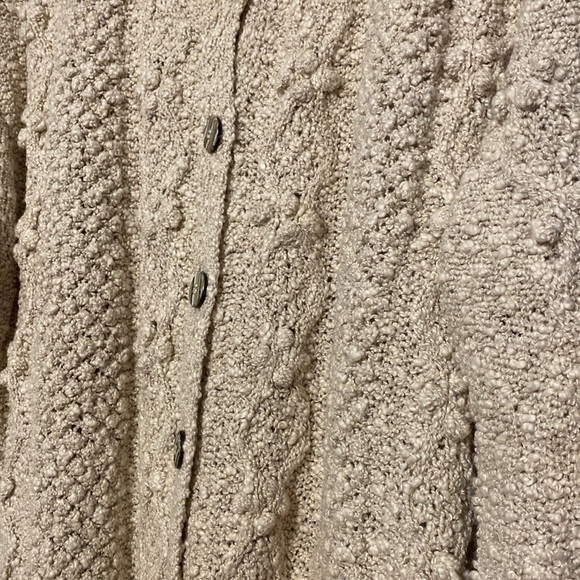 Sweater hand knitted in Ireland - Picture 2 of 9